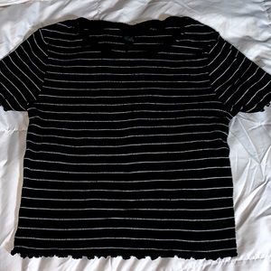 Simple black and white lined shirt.